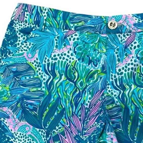 Lilly Pulitzer NWOT Botanical Green Holiday In The Sun Leaf Print Shorts Size 4 - Picture 4 of 7